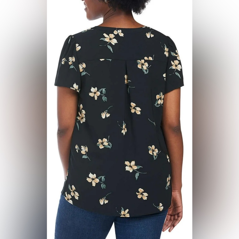 Hilary Radley Floral Blouse. Size M. - Picture 4 of 8